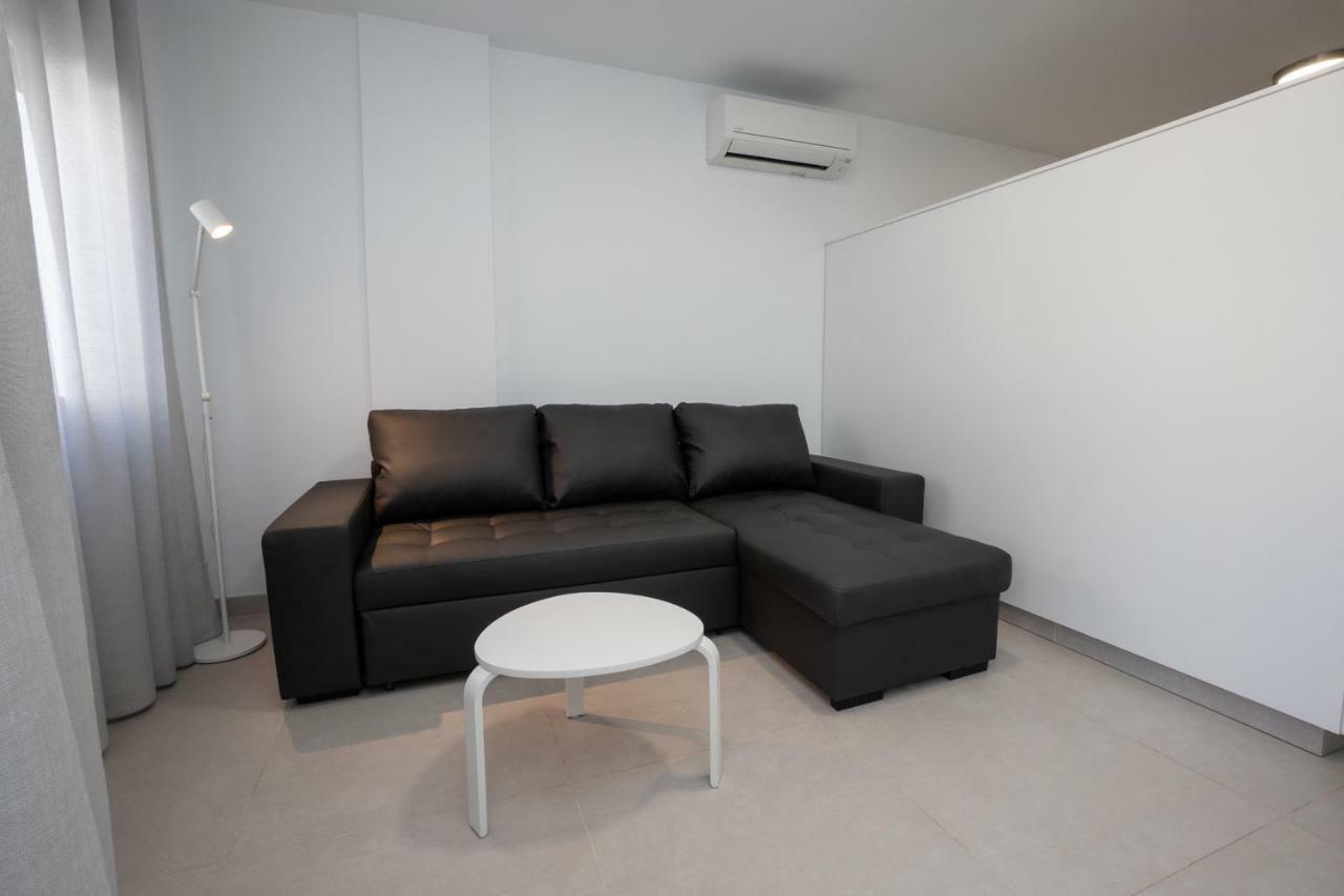 Apartamentos Mombasa 1 Planta ネルハ エクステリア 写真