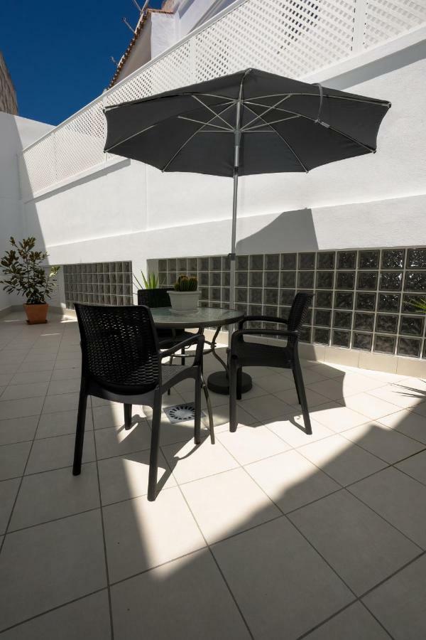 Apartamentos Mombasa 1 Planta ネルハ エクステリア 写真