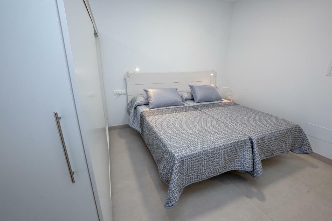 Apartamentos Mombasa 1 Planta ネルハ エクステリア 写真