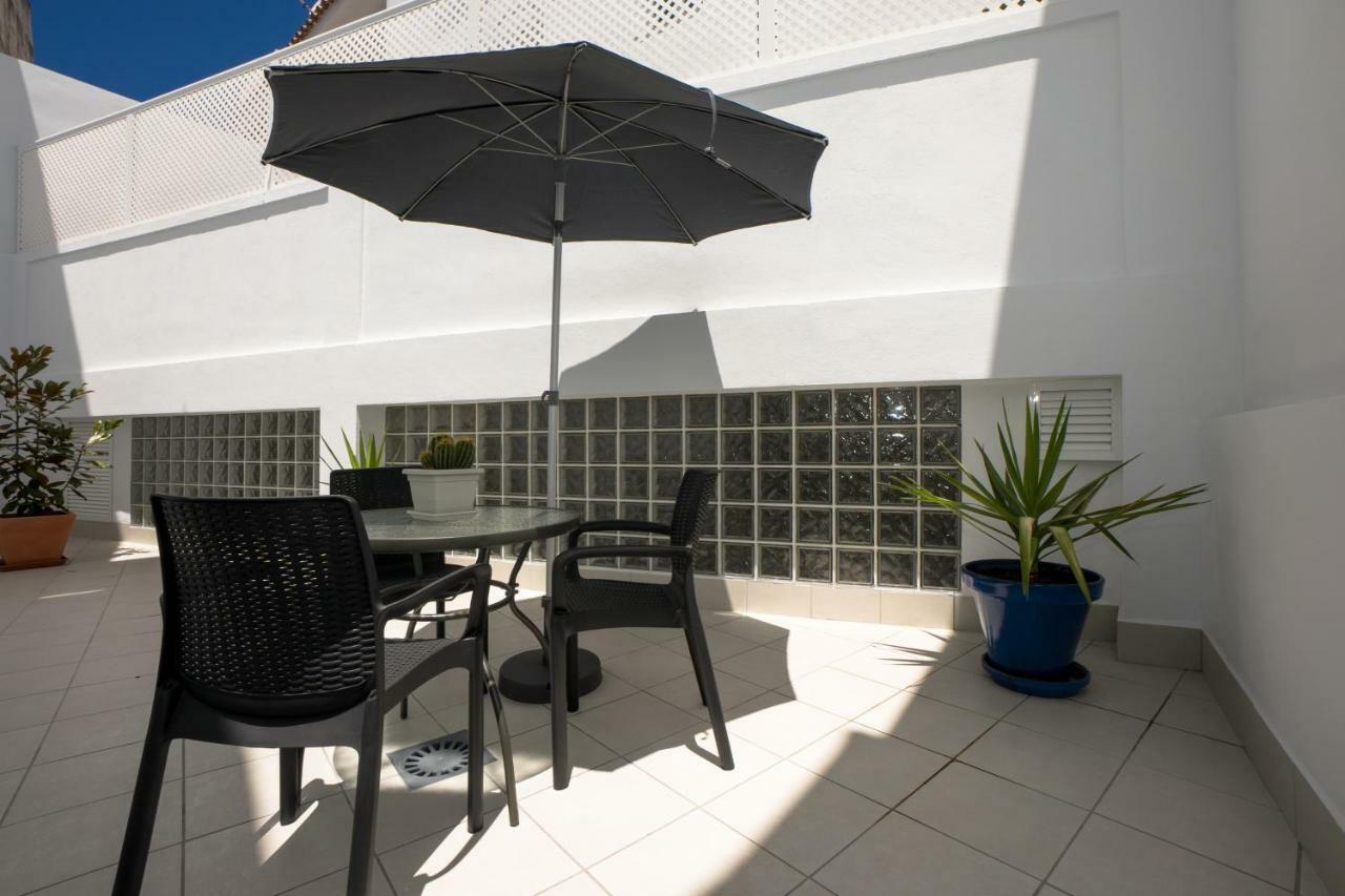 Apartamentos Mombasa 1 Planta ネルハ エクステリア 写真