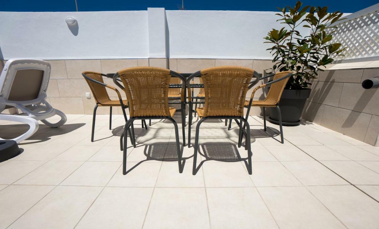 Apartamentos Mombasa 1 Planta ネルハ エクステリア 写真