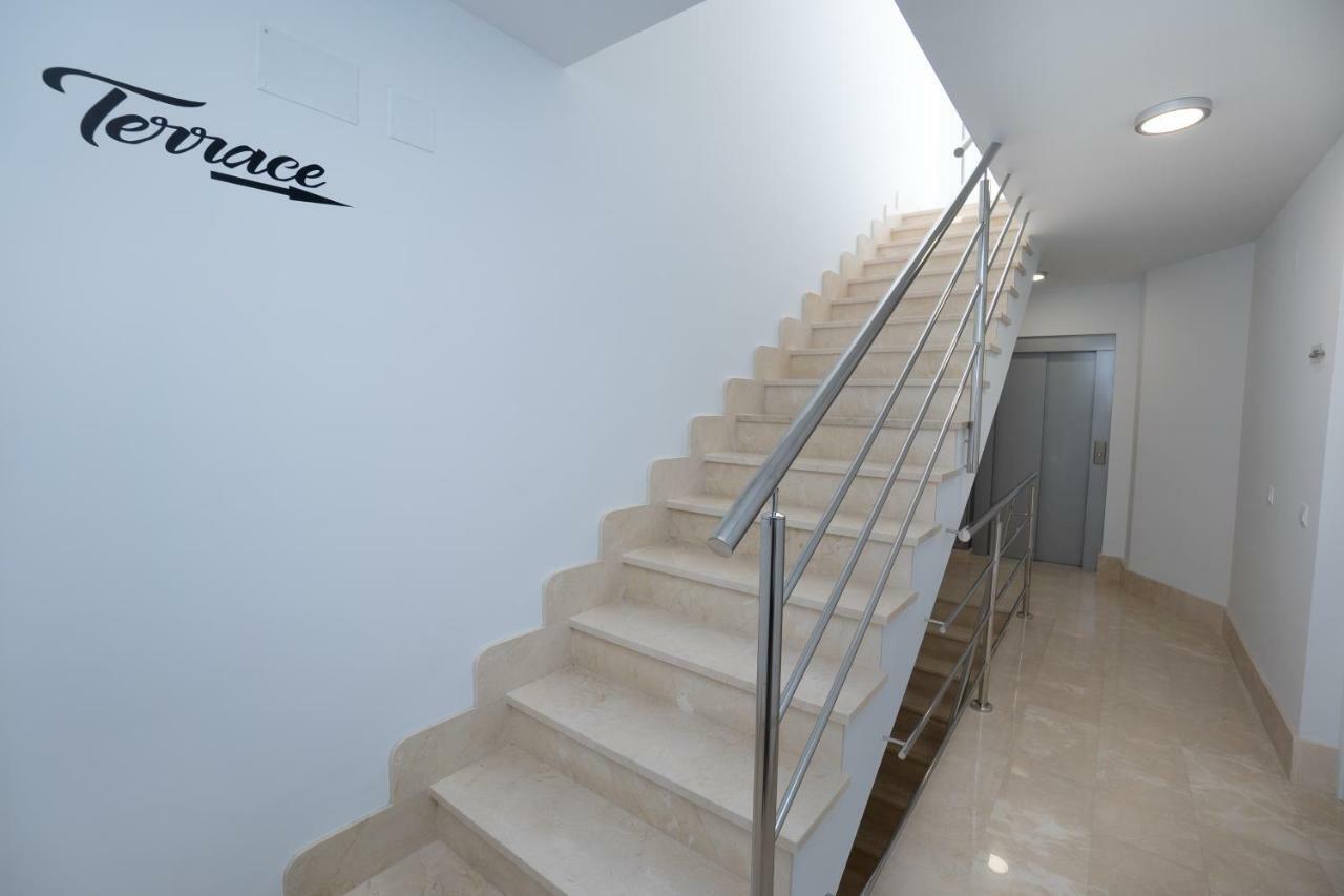 Apartamentos Mombasa 1 Planta ネルハ エクステリア 写真