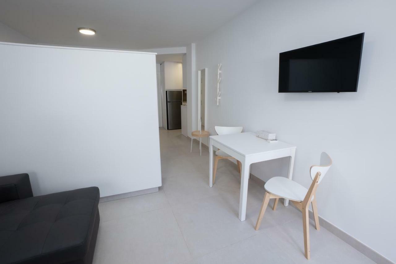 Apartamentos Mombasa 1 Planta ネルハ エクステリア 写真