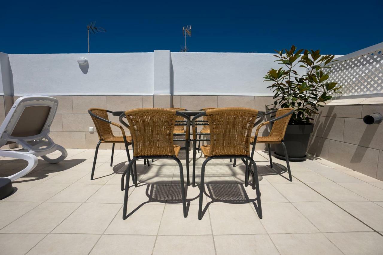 Apartamentos Mombasa 1 Planta ネルハ エクステリア 写真