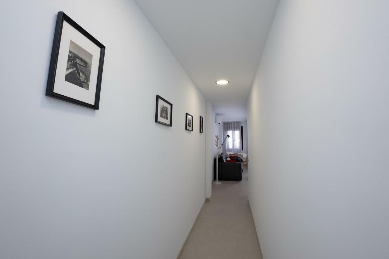 Apartamentos Mombasa 1 Planta ネルハ エクステリア 写真