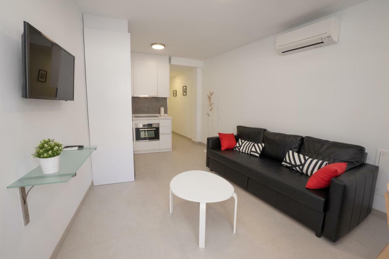 Apartamentos Mombasa 1 Planta ネルハ エクステリア 写真