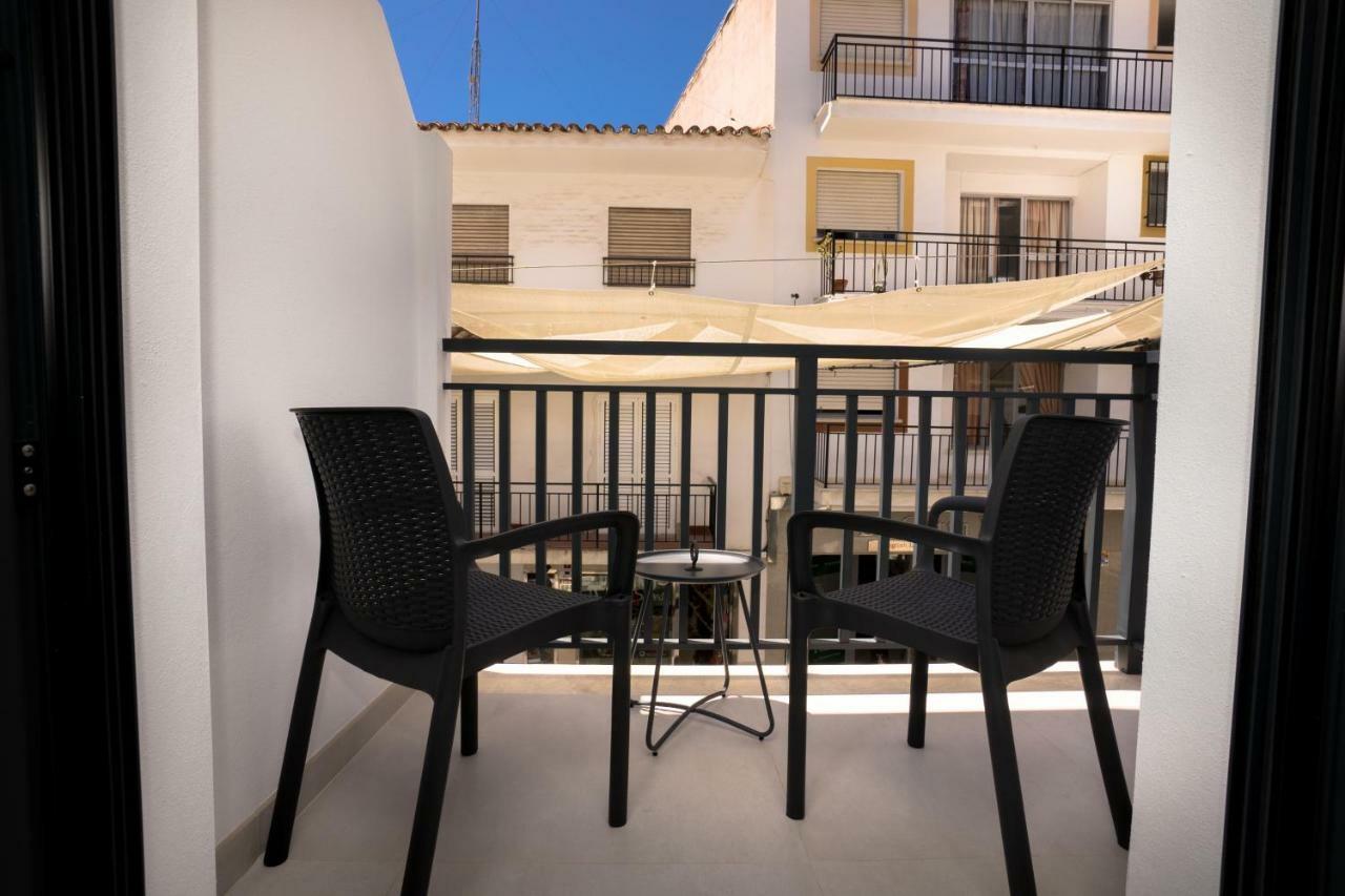 Apartamentos Mombasa 1 Planta ネルハ エクステリア 写真